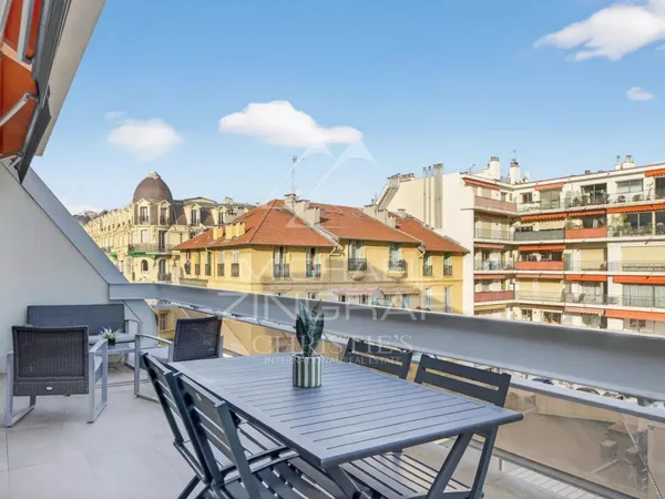 Appartement rénové avec terrasses - Carré d'Or - Nice 