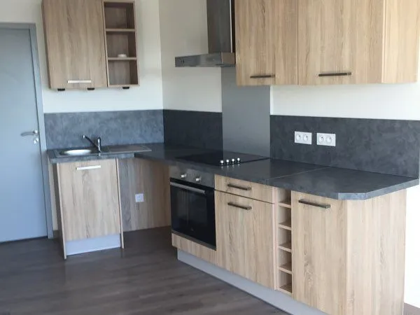 📍 À louer - Appartement F3 rénové - Pompey (54) - 65 m² 