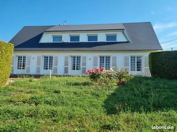 Propriété 6 pièces 260 m² 