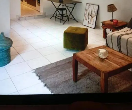Studio 1 pièce 40 m² 
