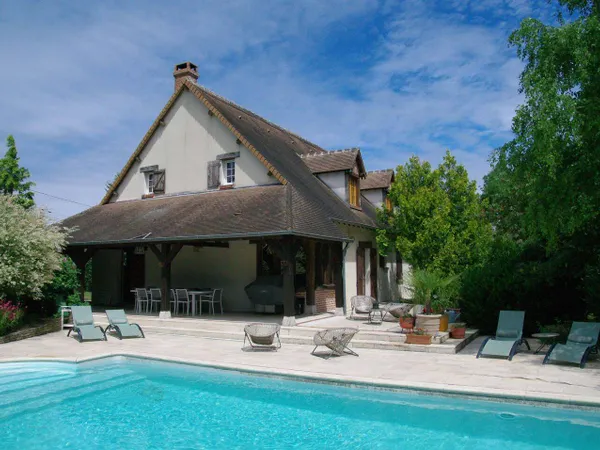 Maison 9 pièces 277 m² 