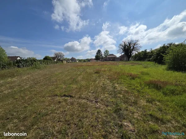 Terrain 1600 m² Ouroux-sur-Saône 