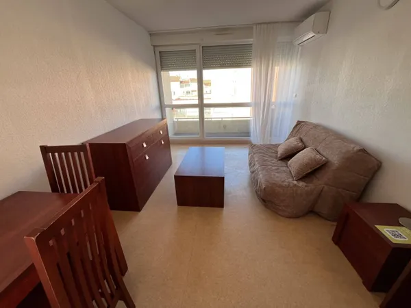 Studio 1 pièce 19 m² 