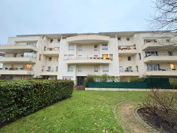 Beau studio dans une résidence de standing avec terrasse de 