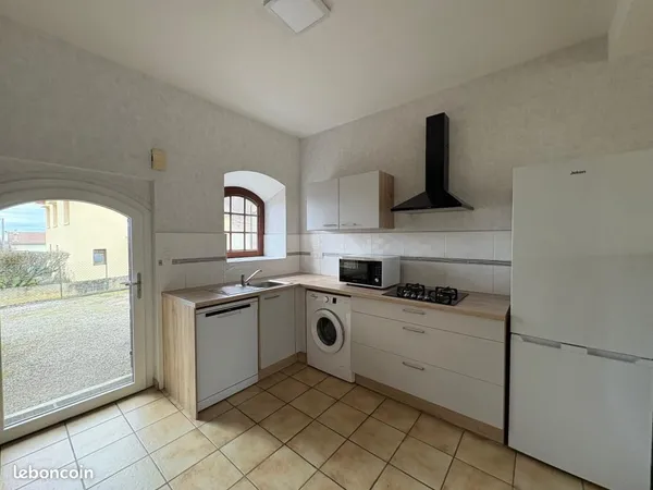 Château 4 pièces 82 m² 