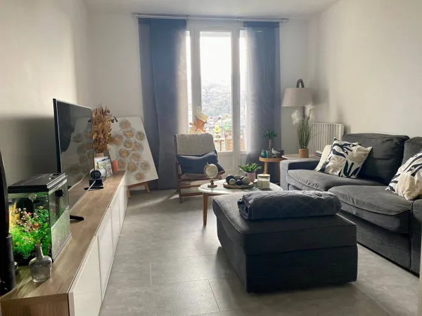 Appartement 1 pièce 69 m² 