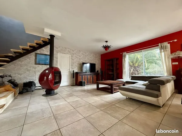 Maison 7 pièces 146 m² 