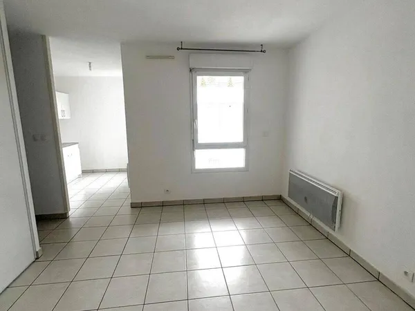 Studio 1 pièce 27 m² 