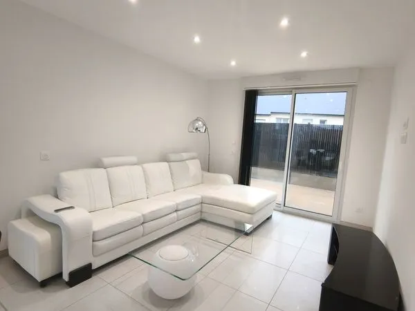 Chambre meublée chez l'habitant - maison calme - charges incluses 