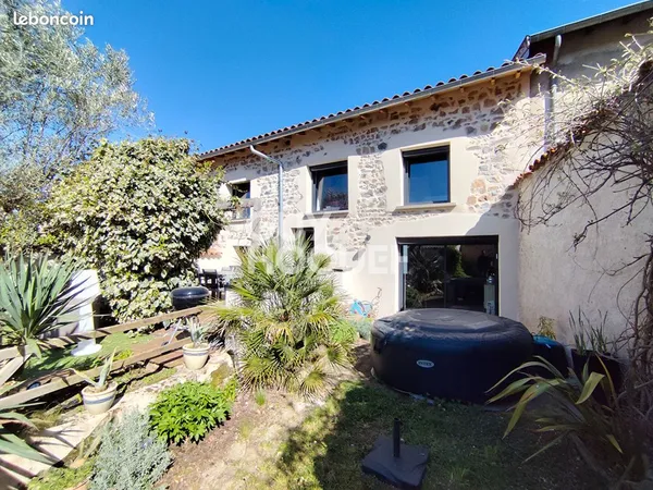 Propriété 6 pièces 160 m² 