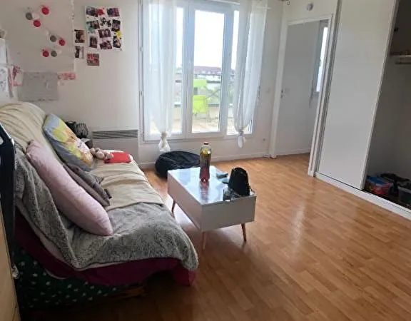 Studio 1 pièce 22 m² 
