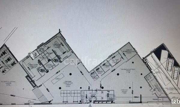 Bureau 940 m² 