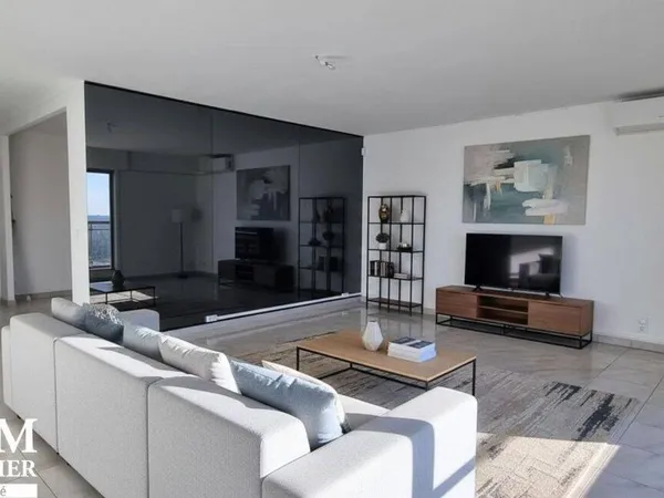 Appartement 2 pièces 125 m² 