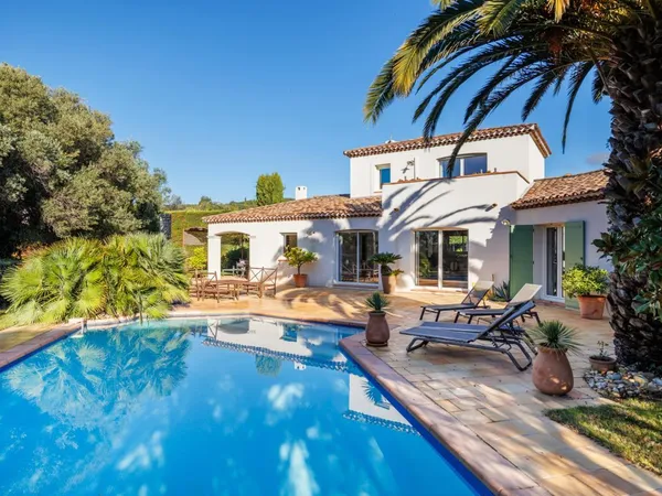 Maison Vente Cassis 5p 160m² 1365000€
