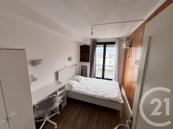 Appartement 4 pièces 81 m² 