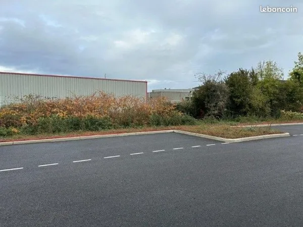 Local industriel 234 m² 