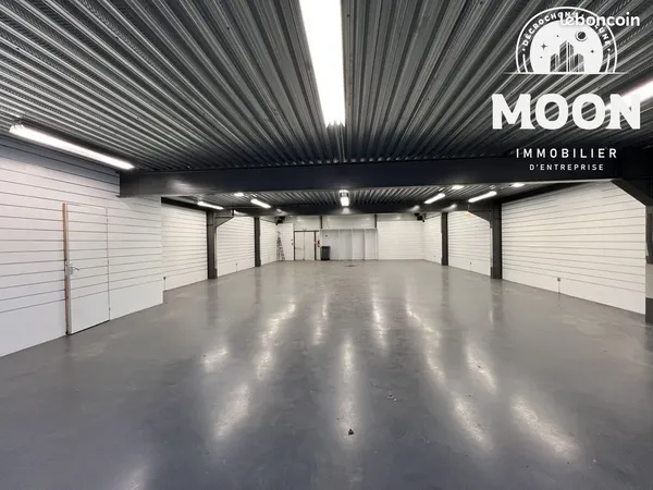 Local 310 m² Le Sequestre 