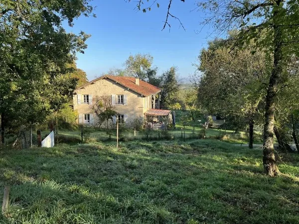 Belle propriété 3 maisons avec pension animalière 