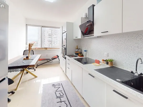 Appartement 4 pièces 104 m² 