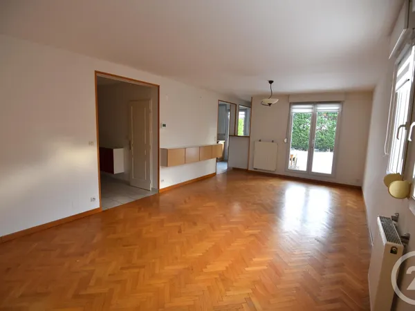 Appartement 3 pièces 84 m² 
