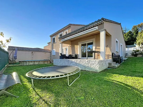 Maison 7 pièces 140 m² 