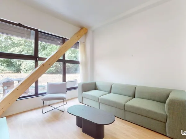 Appartement 1 pièce 228 m² 