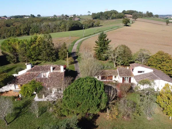 Maison 9 pièces 231 m² 