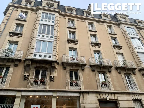 Centre ville de Poitiers, magnifique appartement rénové de 4 chambres, ascenseur et cave 