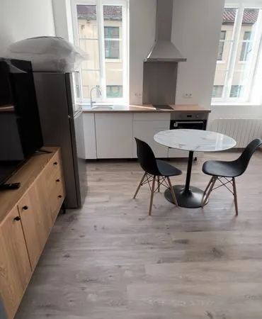Appartement T1 Meublé au centre de Saint Claude Studio 