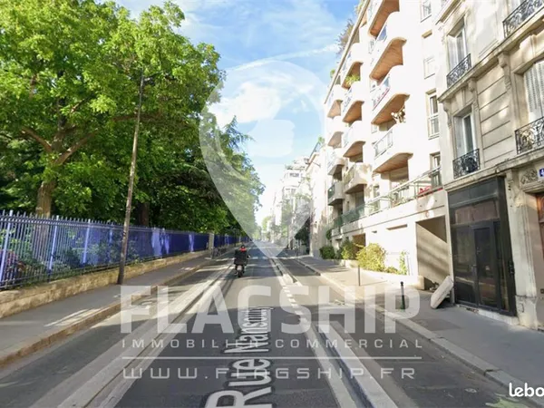 Boutique 99 m² PARIS 