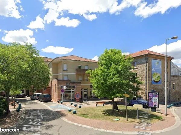 Appartement 4 pièces 79 m² 