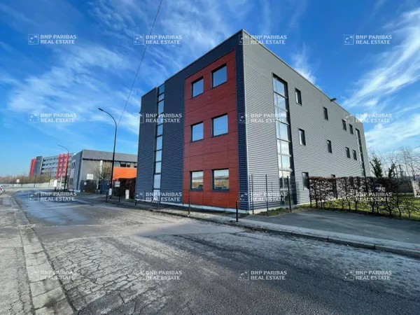 Bureaux 405 m² 