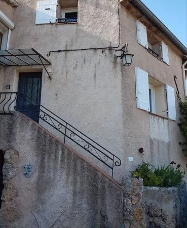 Appartement dispo dessuite 