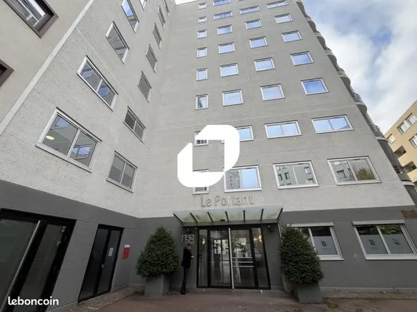 Bureaux 167 m² 