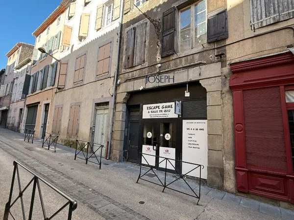 Immeuble 18 pièces 214 m² 