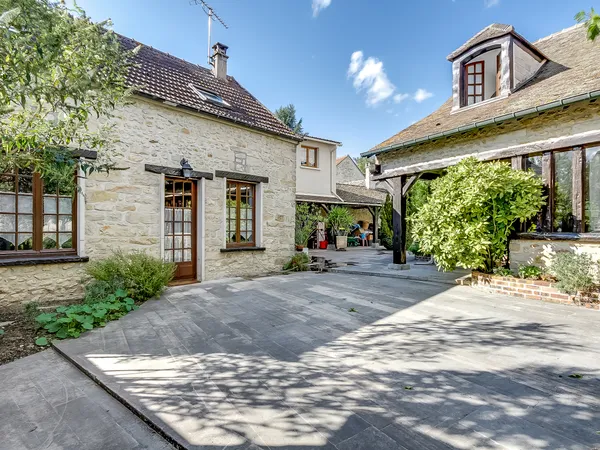 Vends maison 260m² 5 chambres avec piscine proche Barbizon 