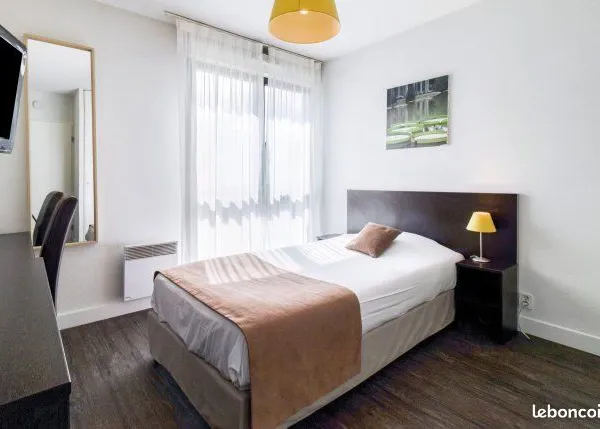 Studio 1 pièce 18 m² 