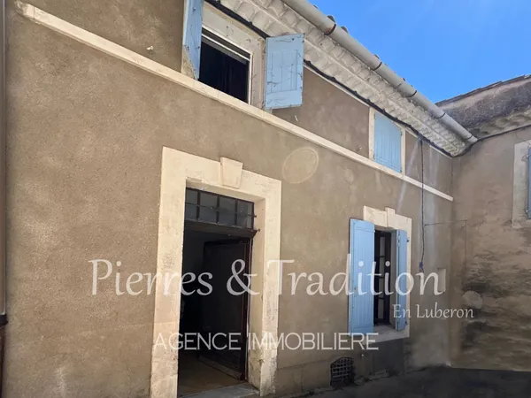 Castellet en Luberon, maison de village à rénover 