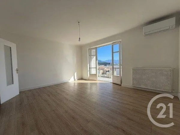 Appartement 3 pièces 102 m² 