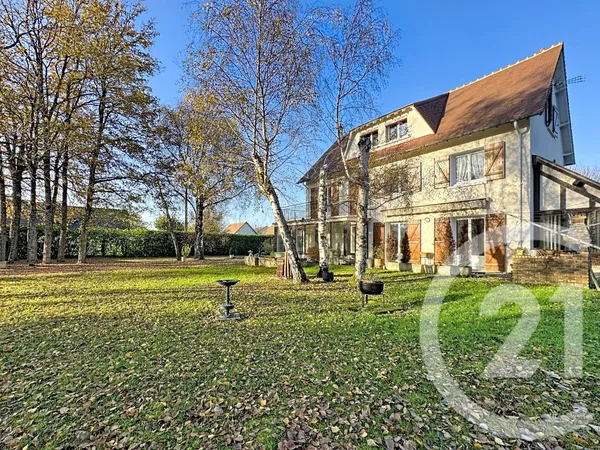 Maison 8 pièces 121 m² 