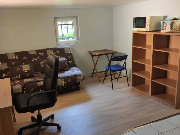 Studio 1 pièce 20 m² 