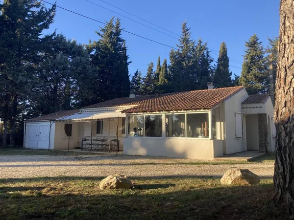 Maison de plain-pied 4 pièces 109 m² 