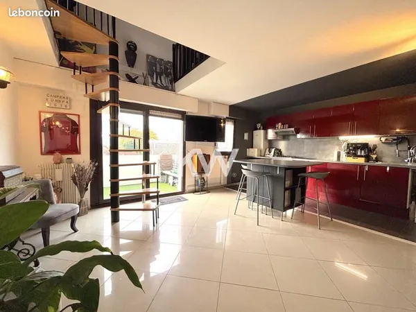 Duplex 77 pièces 77 m² 