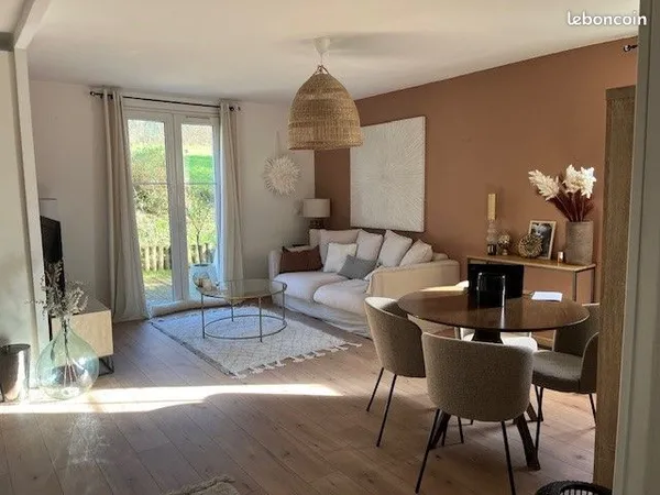 Appartement lumineux avec terrasse et jardin - à 6 min de la gare 