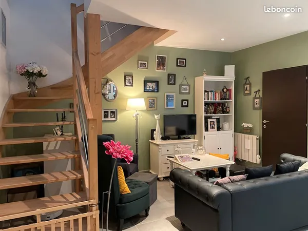 Triplex 4 pièces 99 m² 