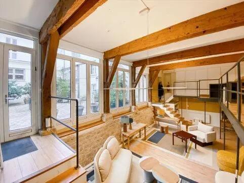 Bureaux 99 m² 