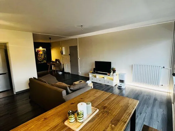 Appartement 70 m² - Terrasse + Parking - Tout équipé - Tram & commerces - Idéal colocation 