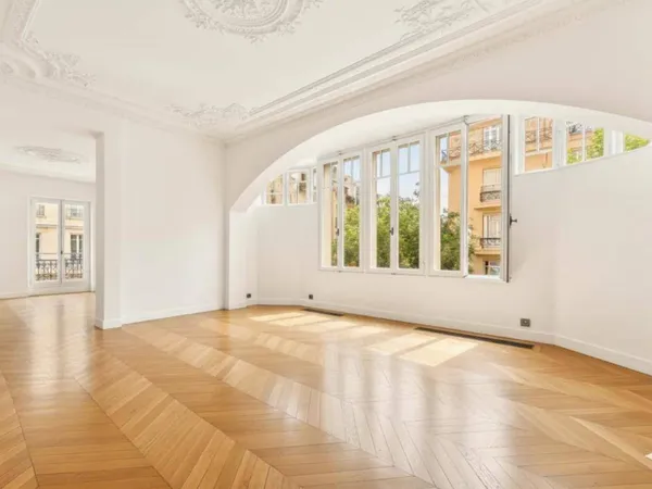 Vends T5 - 176m² - Paris 16ème 