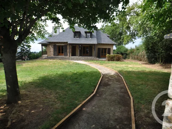 Maison 7 pièces 192 m² 