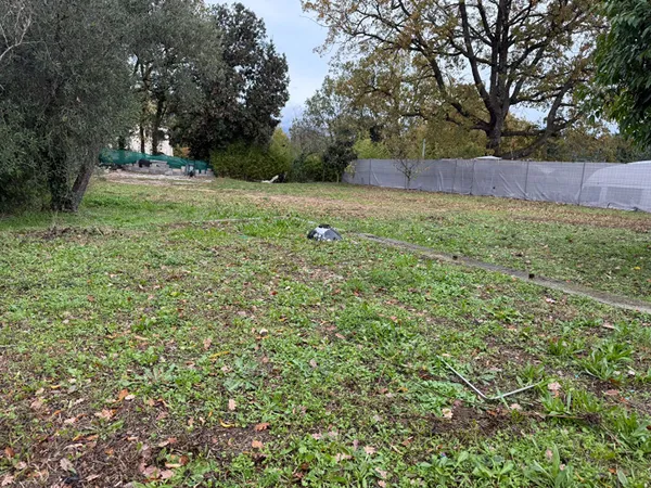 Terrain 743 m² 